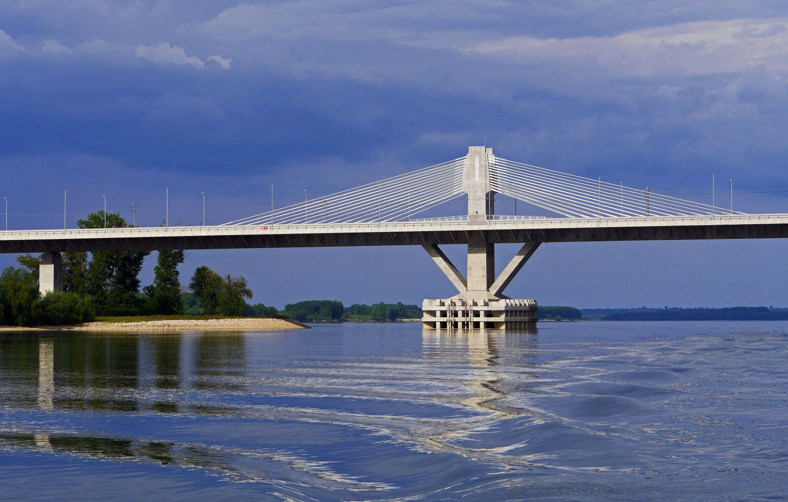 Panasonic Lumix DMC-GH3 sample photo. Danube bridge, cable-stayed bridge photography