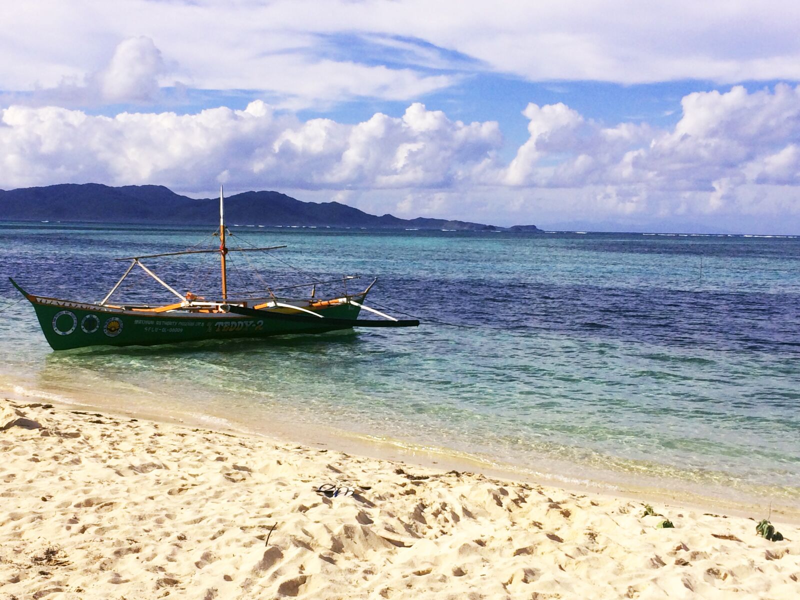 iPhone 5s back camera 4.15mm f/2.2 sample photo. Beach, boat, sea photography
