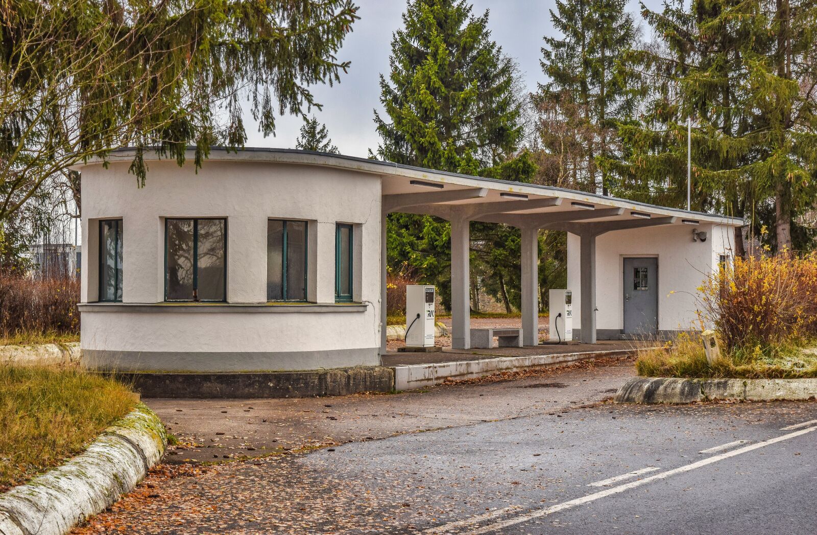 Nikon D3300 sample photo. Lost places, petrol stations photography