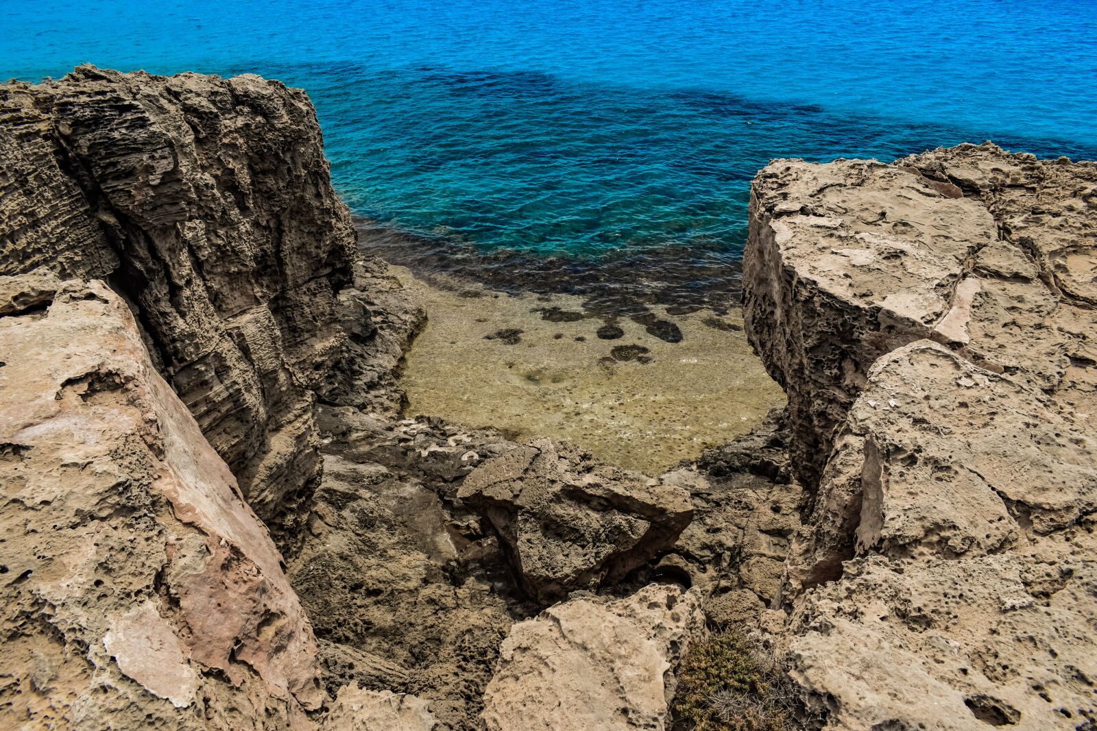 Nikon D3300 sample photo. Cliff, rock, rocky coast photography