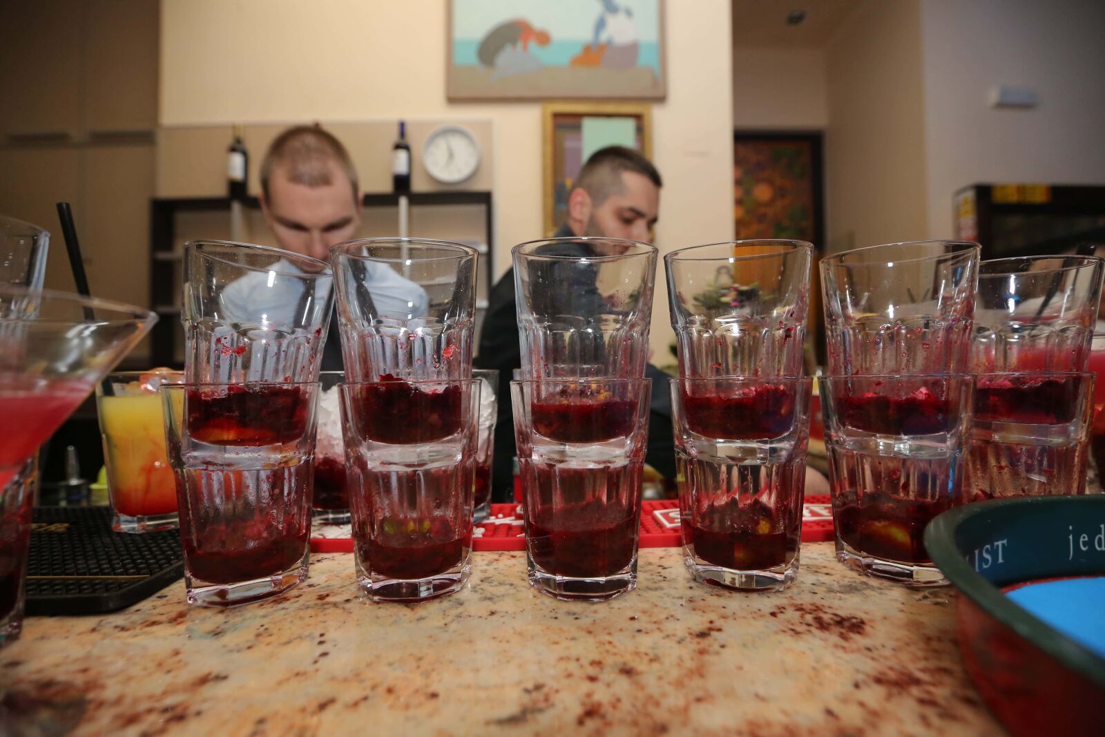 Canon EF 16-35mm F2.8L II USM sample photo. Bartender, discotheque, cafeteria, nightclub photography