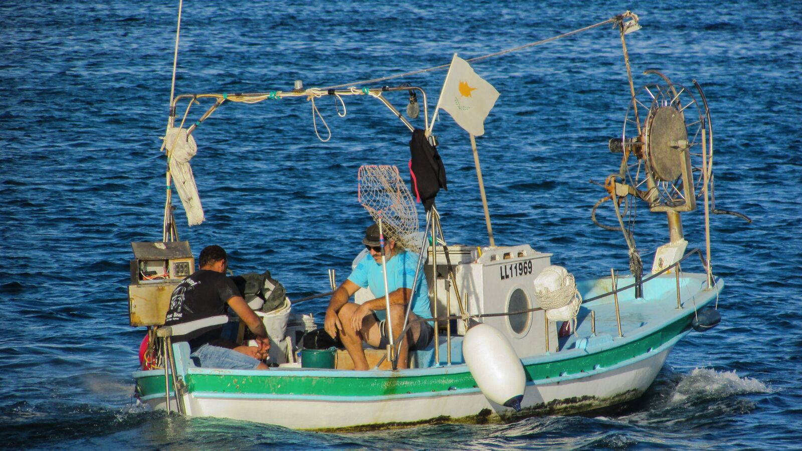 Canon PowerShot SX400 IS sample photo. Fishing boat, departure, harbor photography