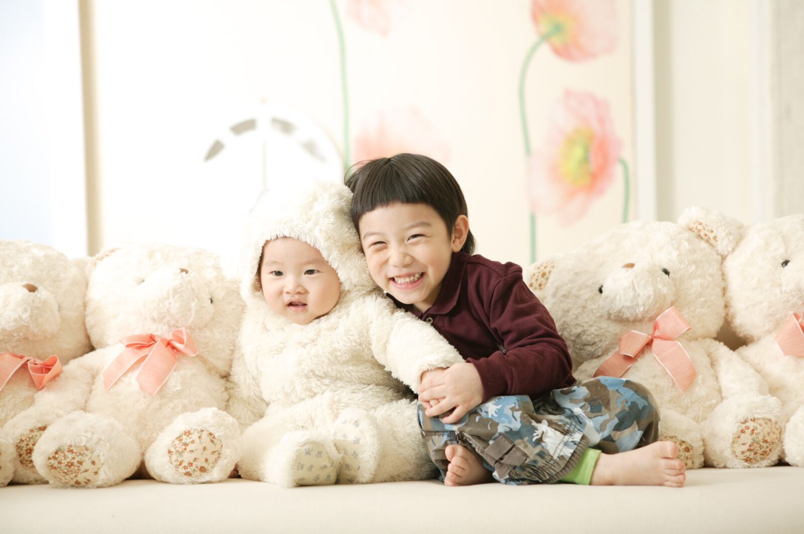 Canon EOS-1Ds sample photo. Baby, happy, brothers photography