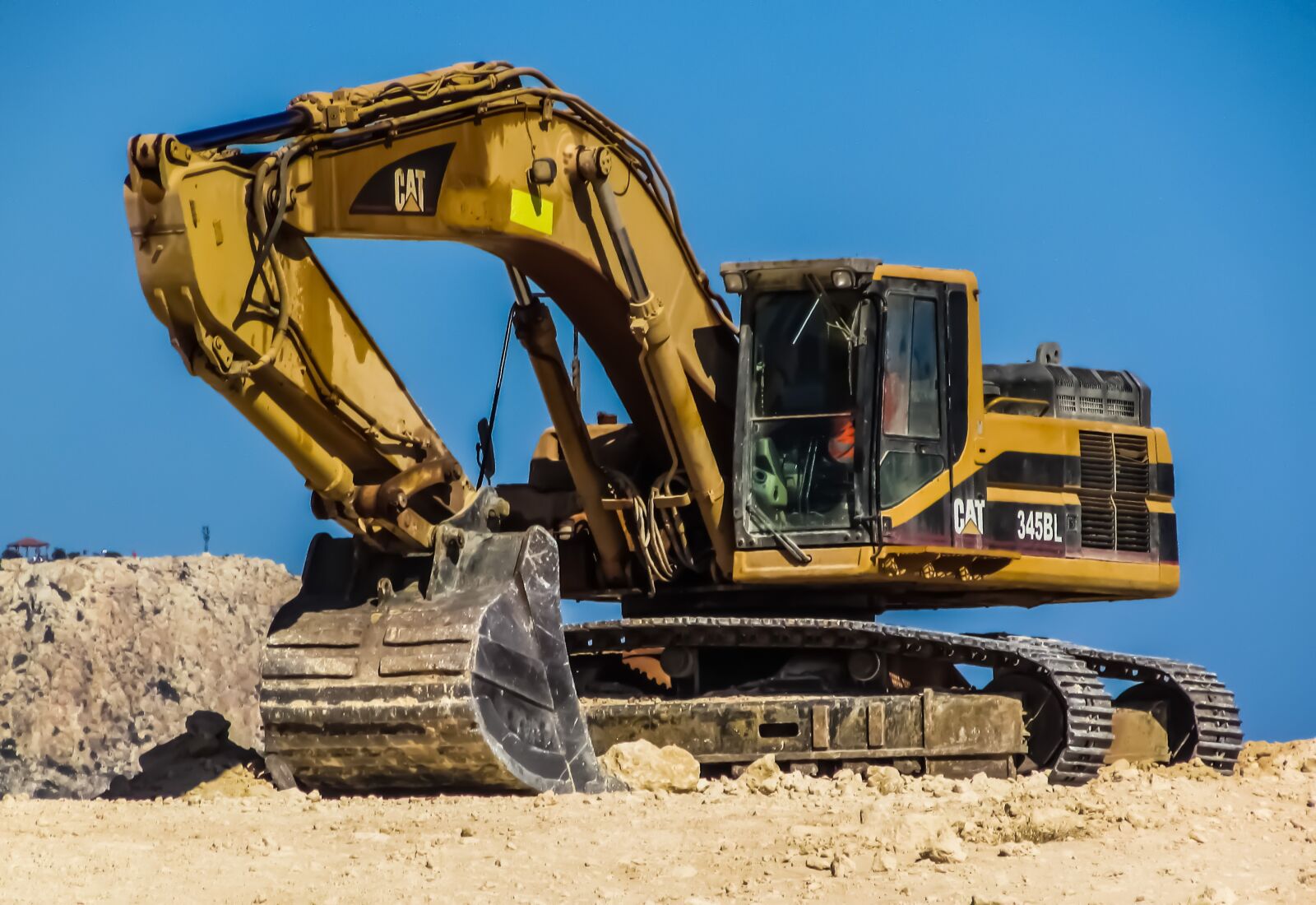 Canon PowerShot SX400 IS sample photo. Excavator, heavy machine, equipment photography