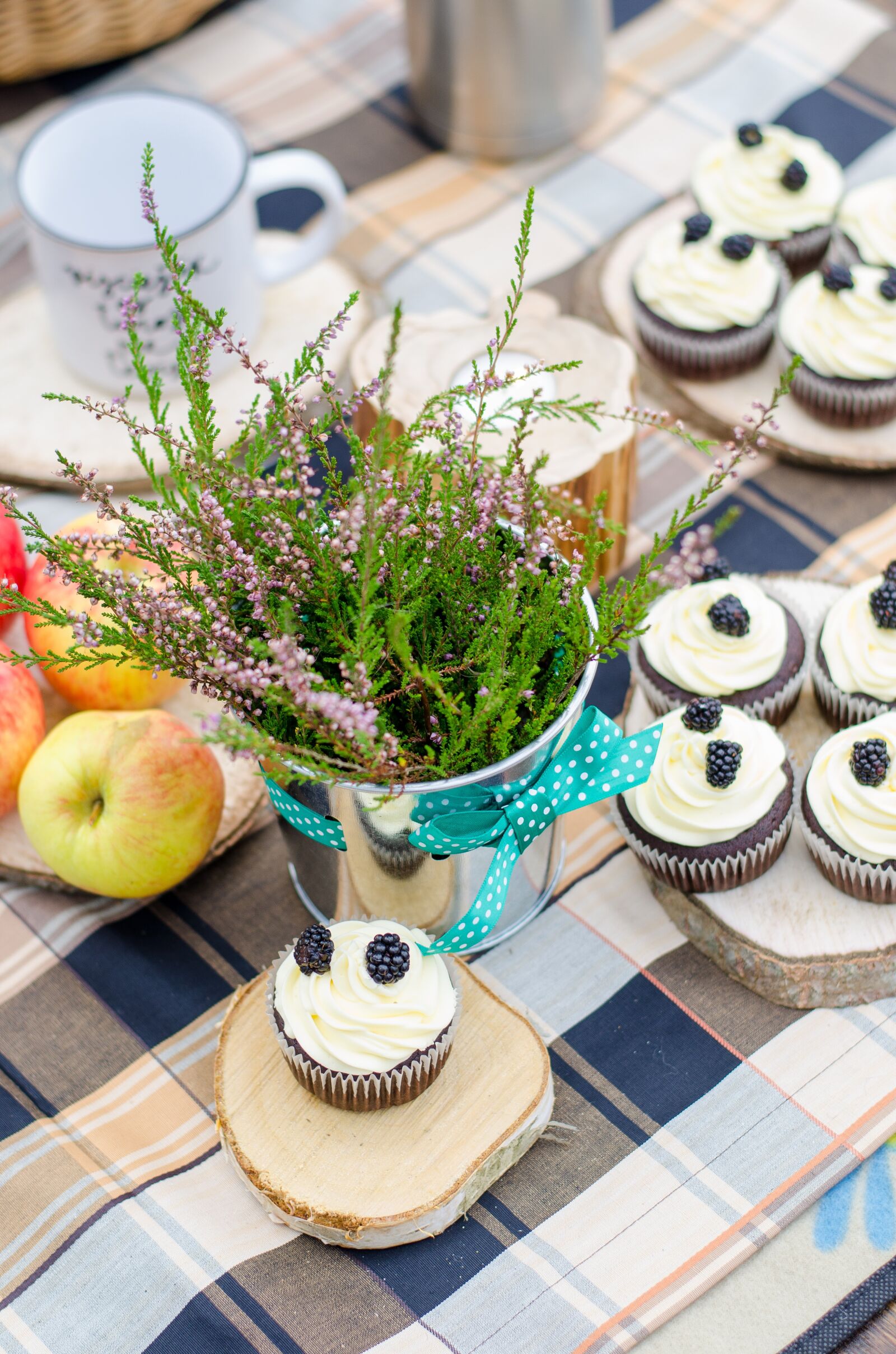 Nikon D7000 sample photo. Picnic, cakes, sweet photography