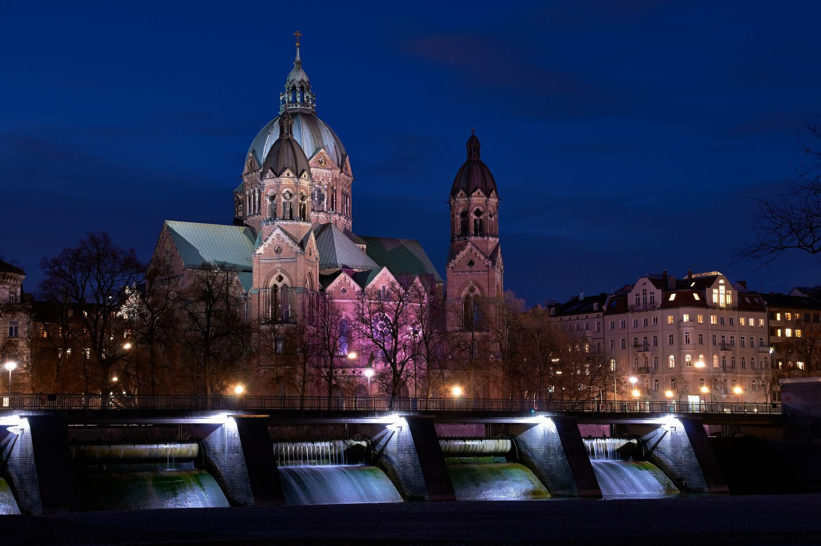 Nikon D300 sample photo. Luke's church, isar, munich photography