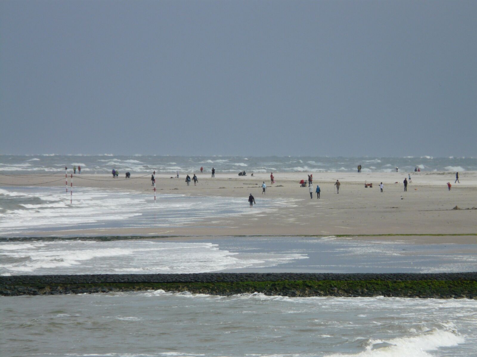 Panasonic DMC-FZ18 sample photo. Beach, sea, wind photography