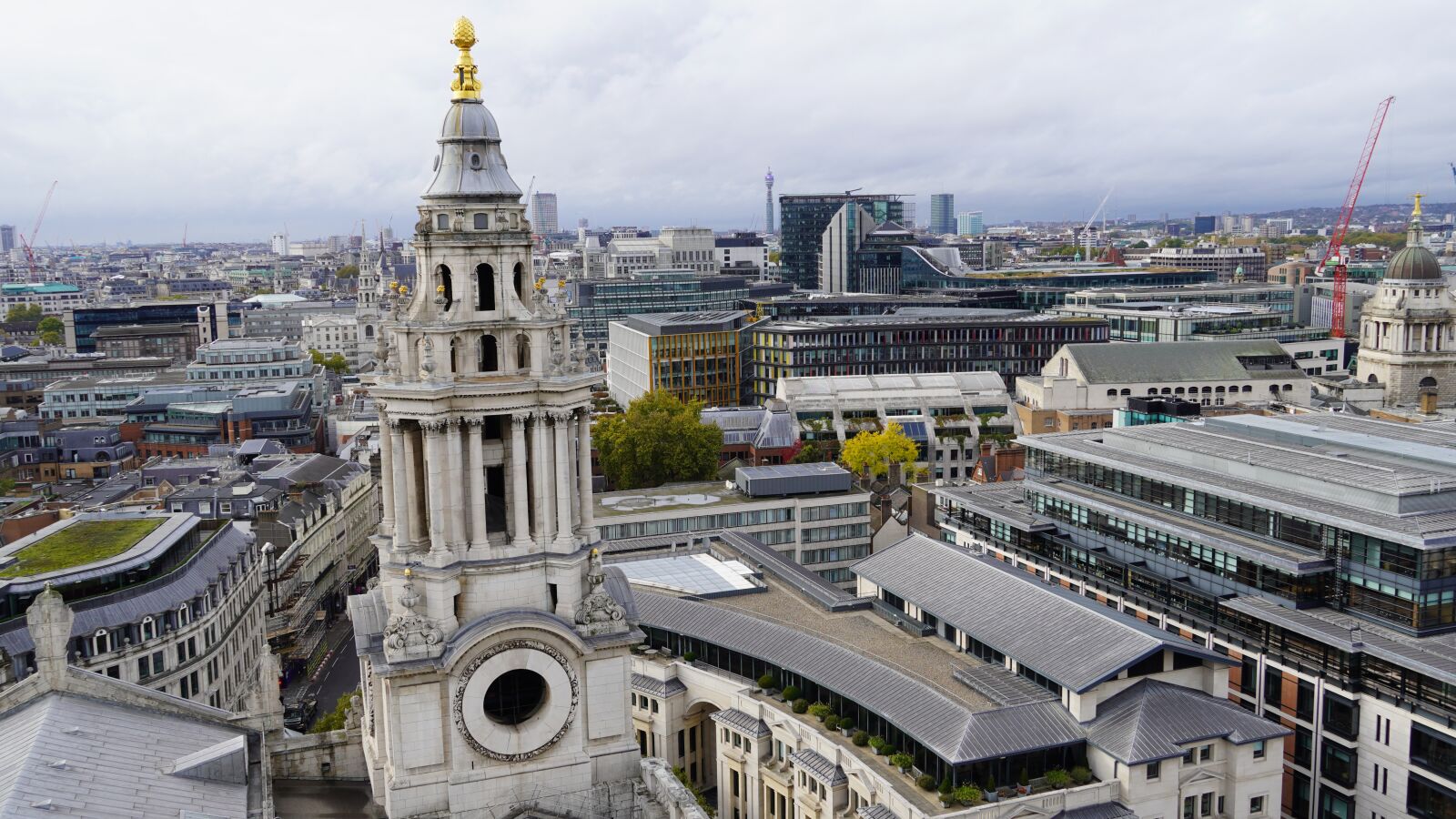 Sony E 18-135mm F3.5-5.6 OSS sample photo. St paul's cathedral, church photography