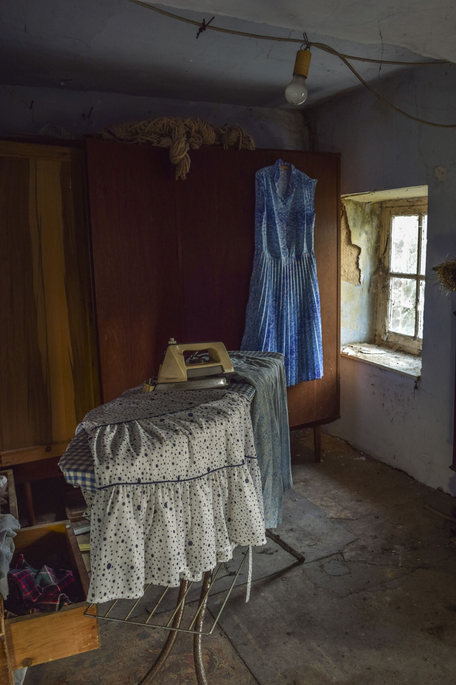 Nikon D3300 sample photo. Lost places, house, abandoned photography
