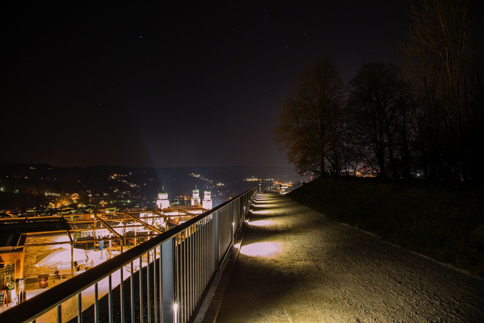 Canon EF 24-105mm F4L IS USM sample photo. Night, passau, light photography