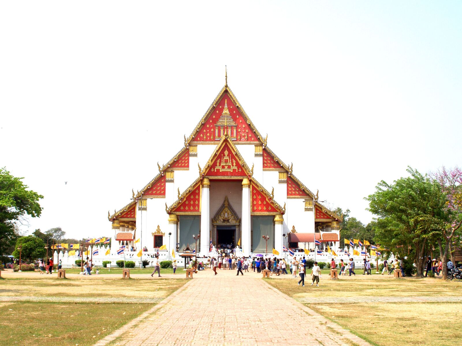 Olympus E-300 (EVOLT E-300) sample photo. Ayutthaya, thailand, ethnicity photography