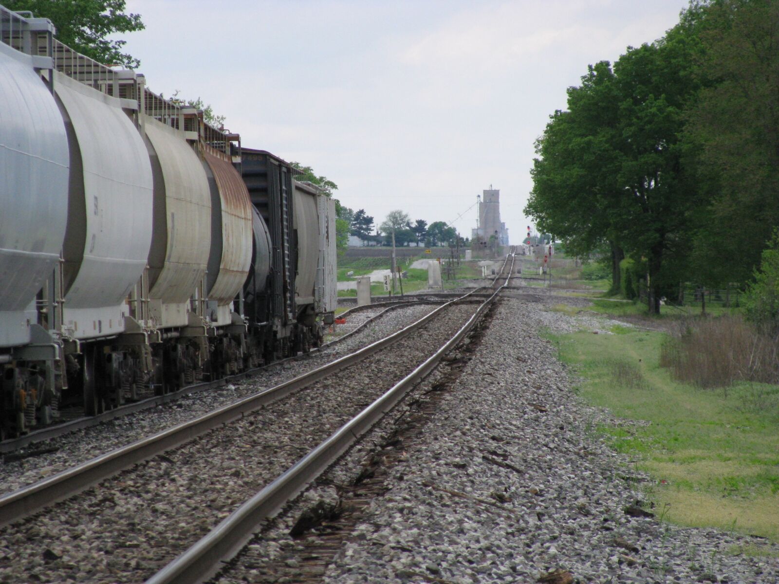 Canon POWERSHOT SX100 IS sample photo. Train, railroad, track photography