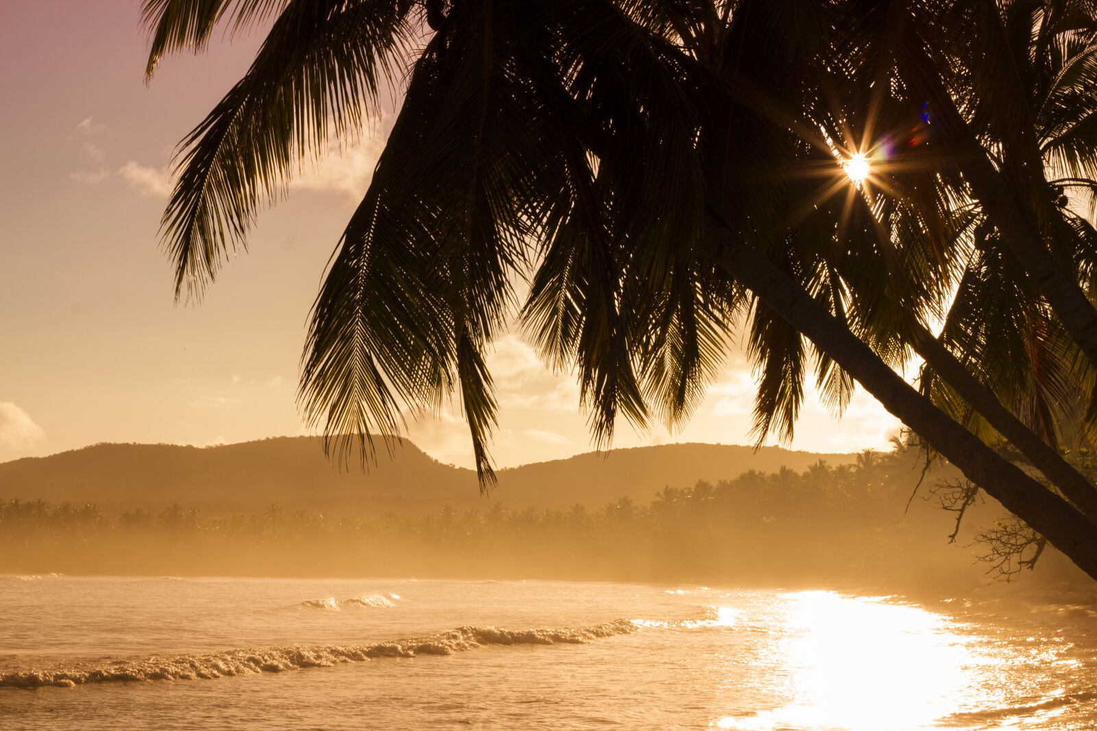 Canon EF 50mm F1.8 II sample photo. Mountains, sunset, beach, sunrise photography