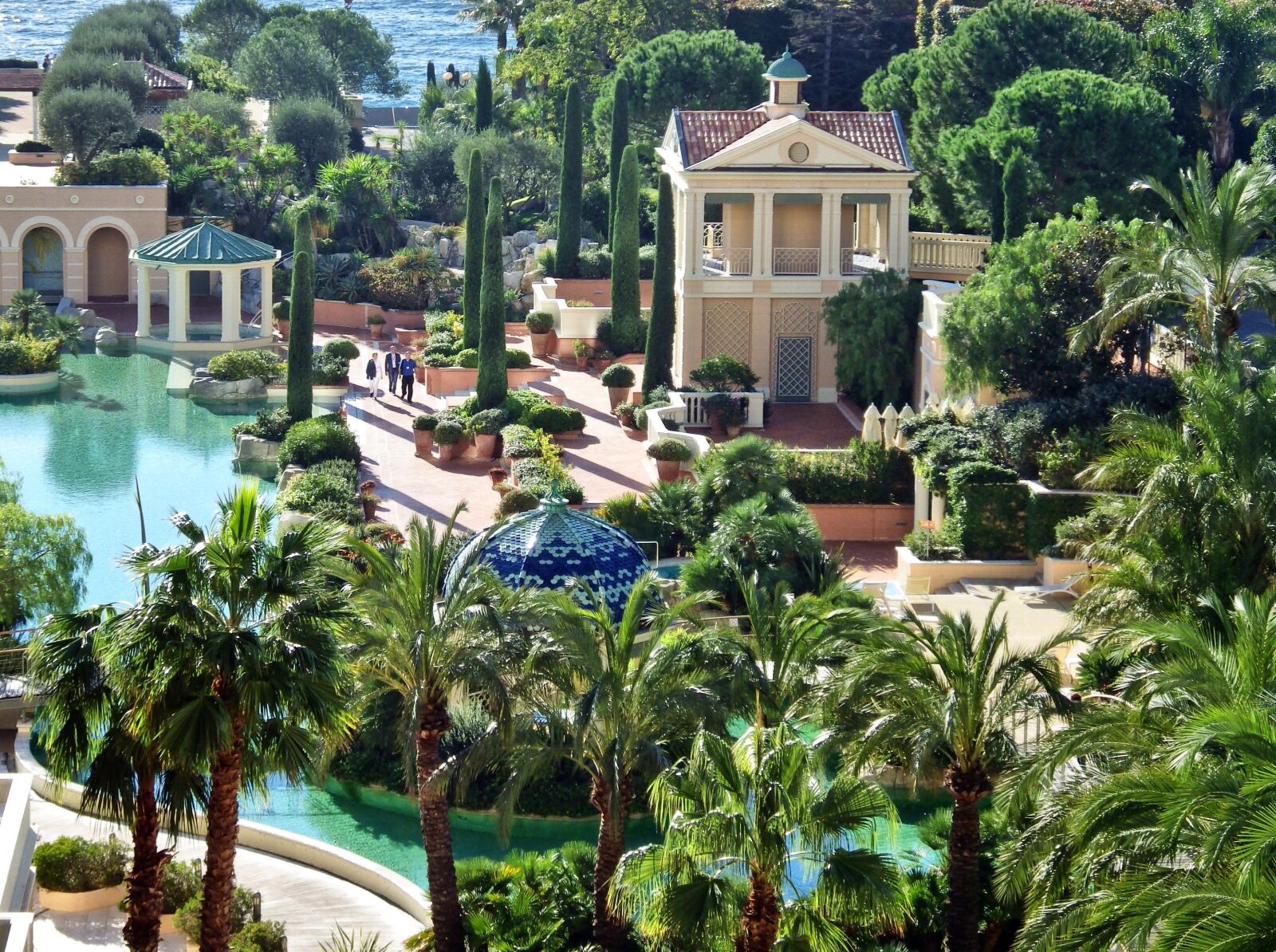 Pentax X-5 sample photo. Hotel, swimming pool, monaco photography