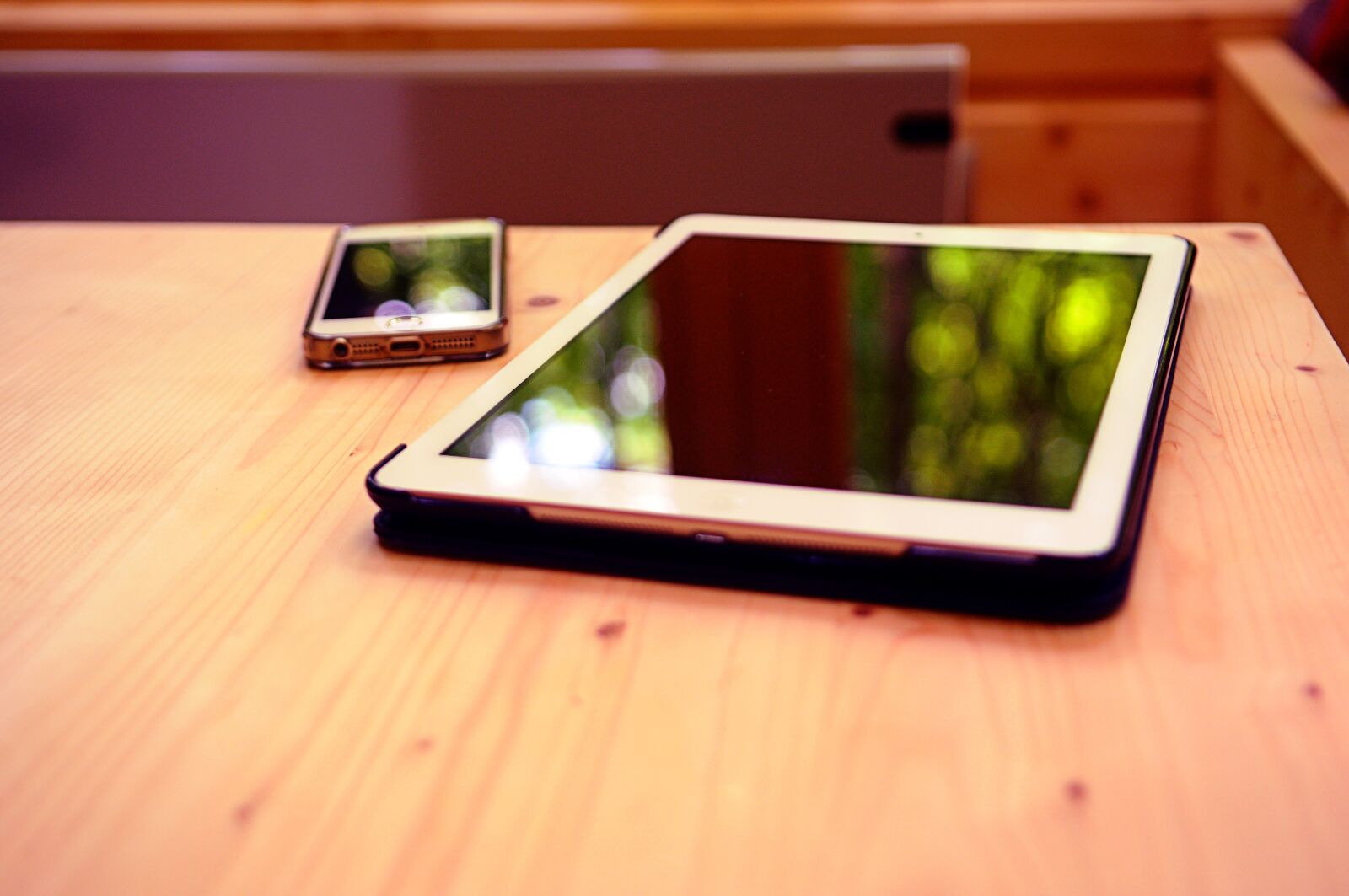 Nikon D300S sample photo. Iphone, ipad, tablet photography