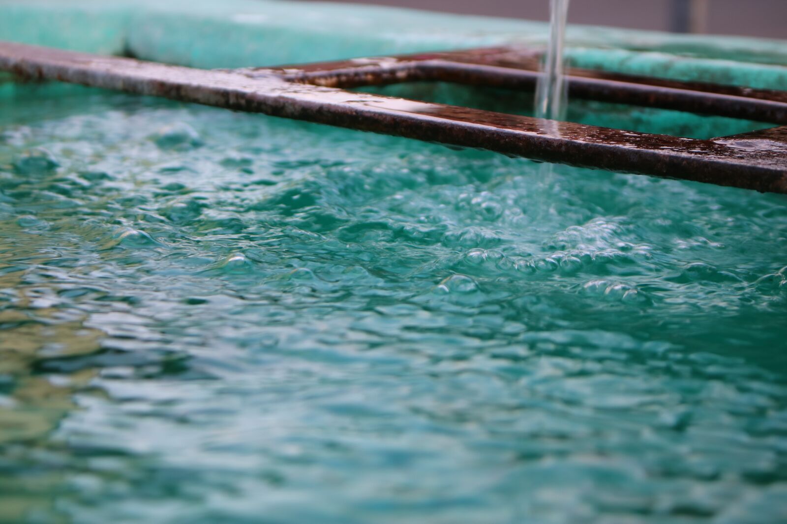 Canon EOS 750D (EOS Rebel T6i / EOS Kiss X8i) sample photo. Water, summer, refreshment photography