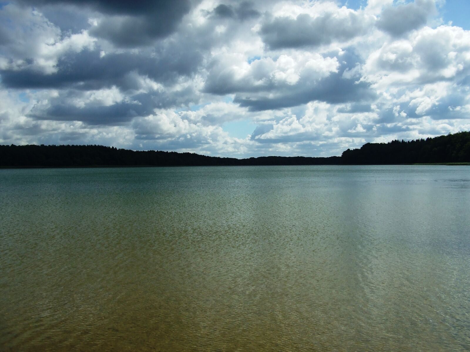 Fujifilm FinePix A610 sample photo. Clouds, water, landscape photography
