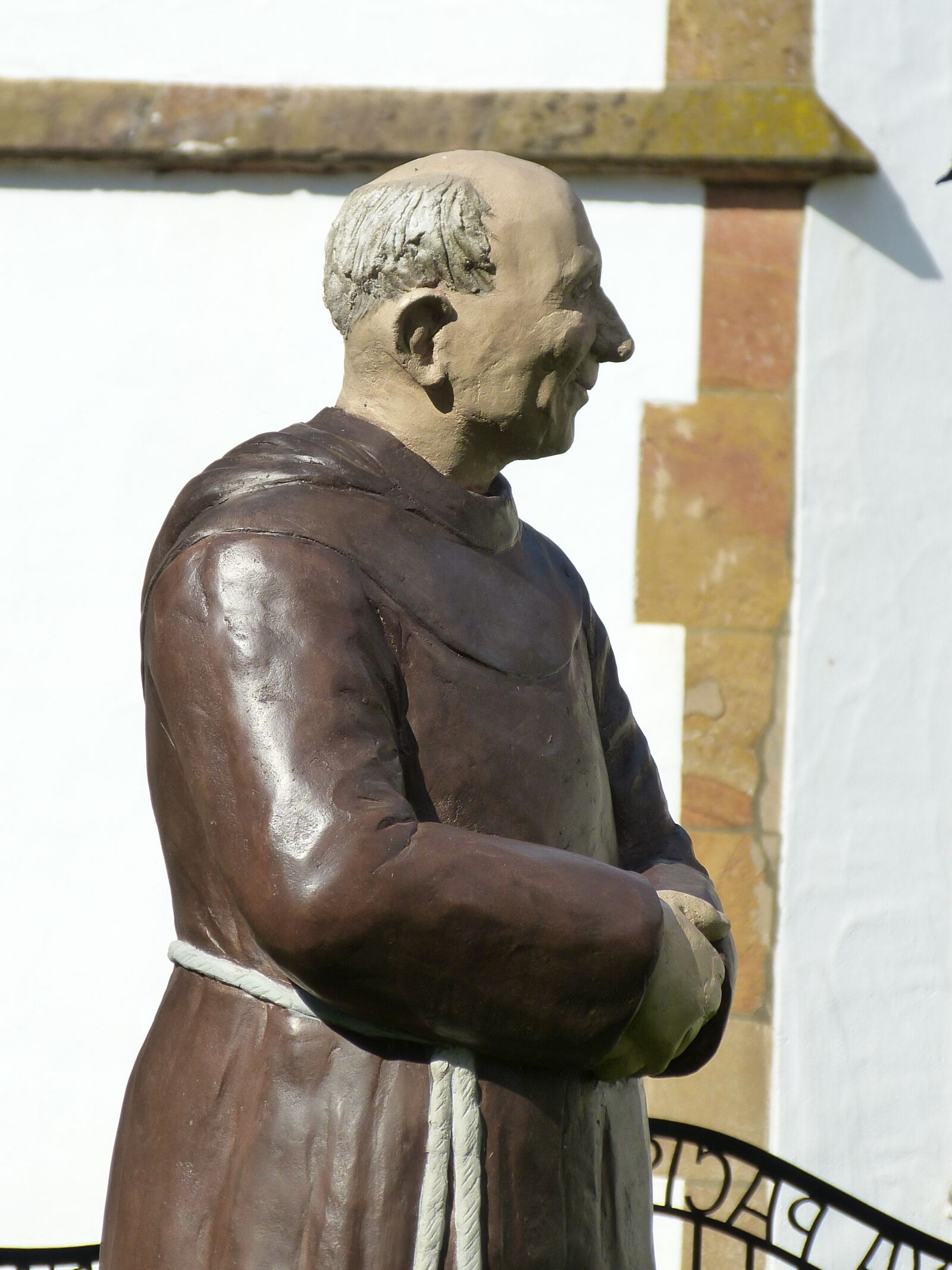Panasonic Lumix DMC-FZ150 sample photo. Figure, sculpture, statue photography