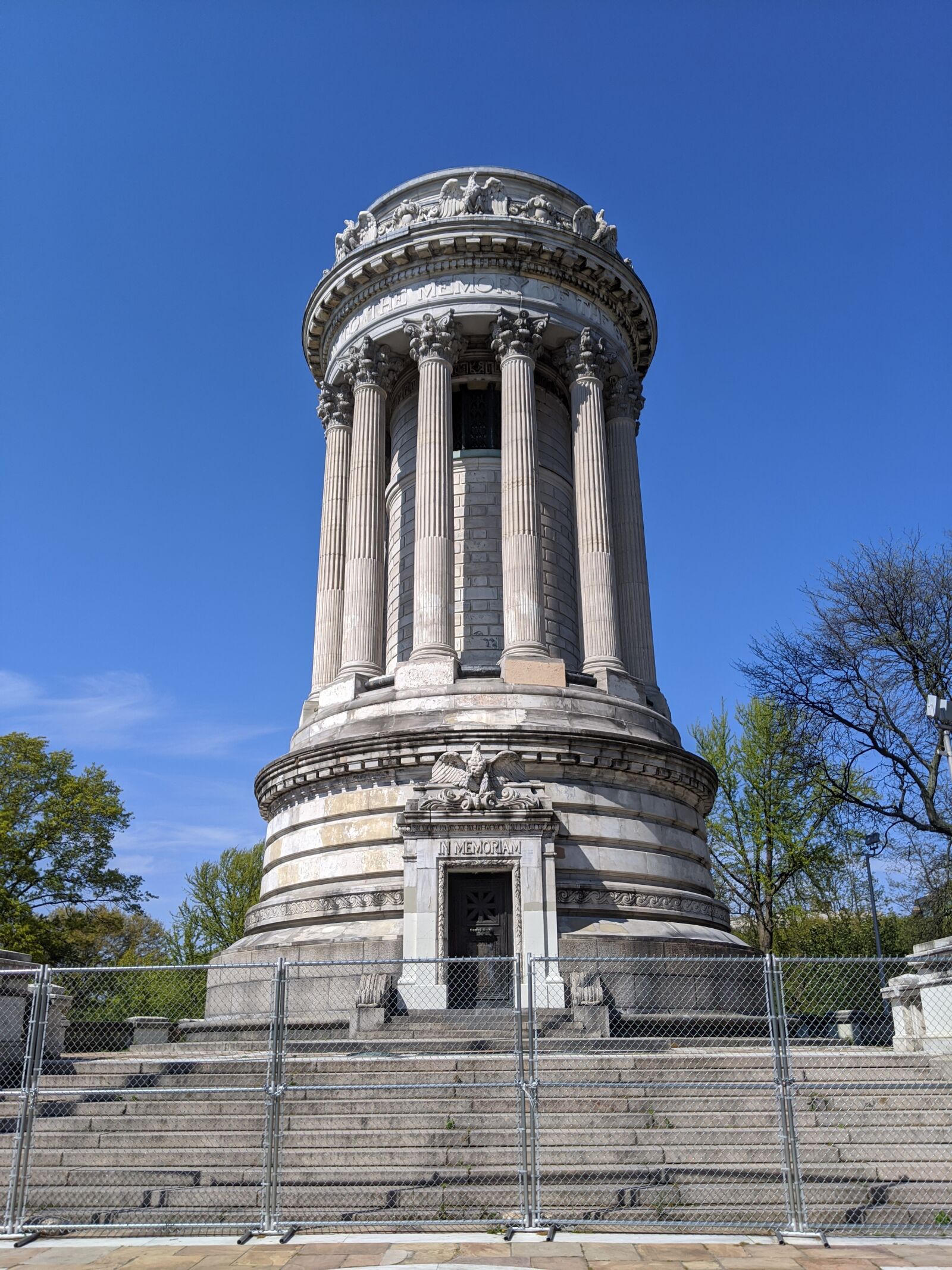 Google Pixel 3 sample photo. Landmark, monument, statue photography