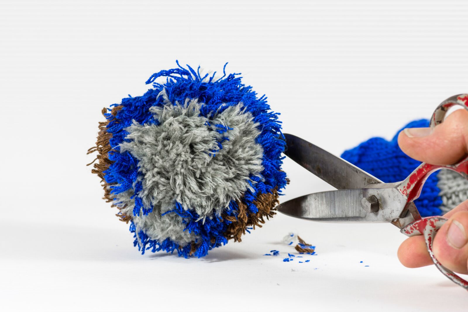 Nikon D7200 sample photo. Wool, scissors, hand labor photography