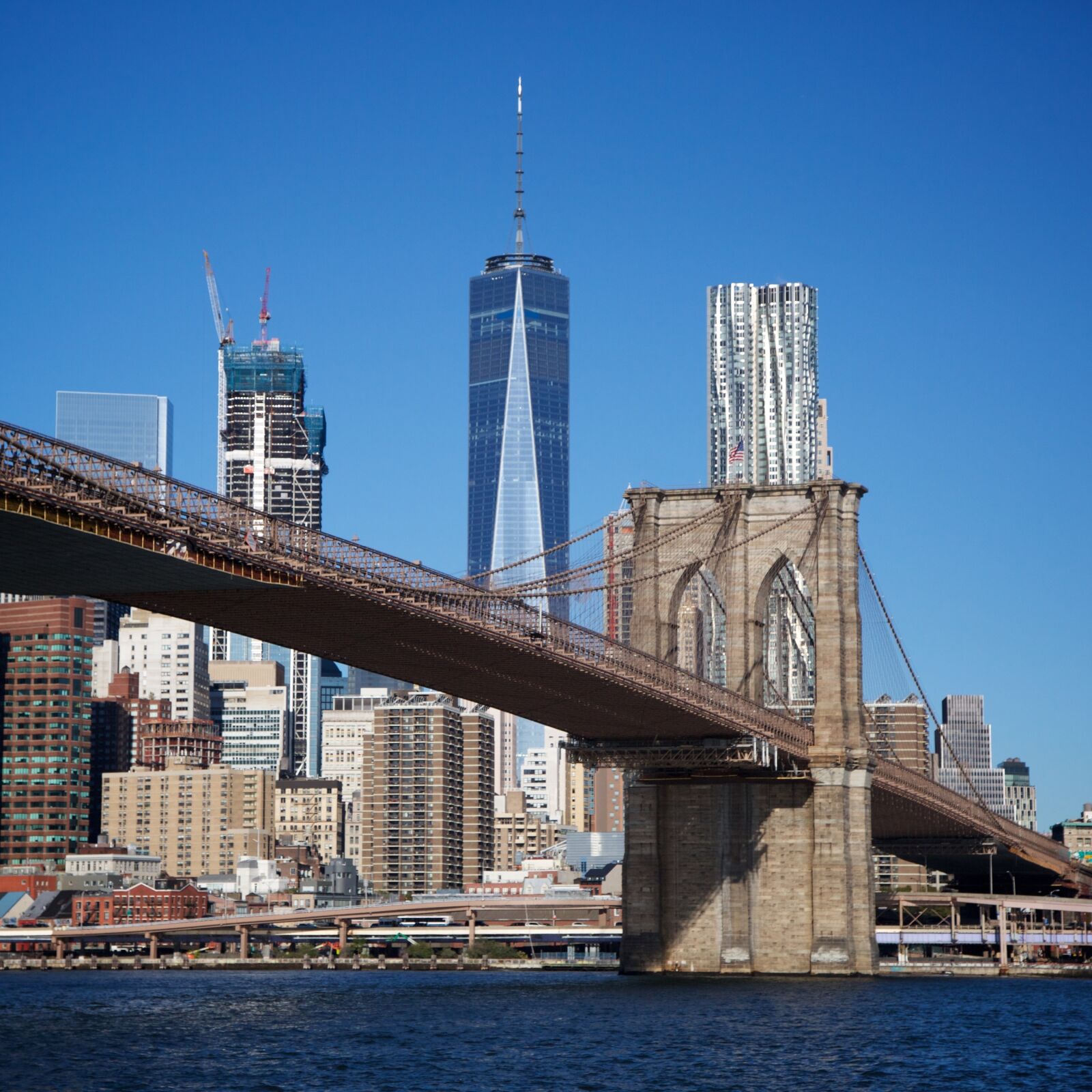 Canon EF 24-105mm F4L IS USM sample photo. Brooklyn bridge, east river photography