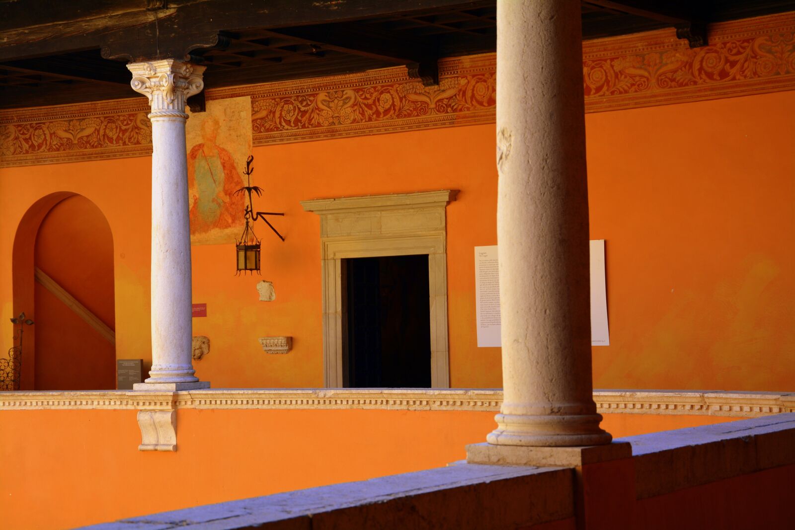 Nikon D7100 sample photo. Columns, terrace, castle photography