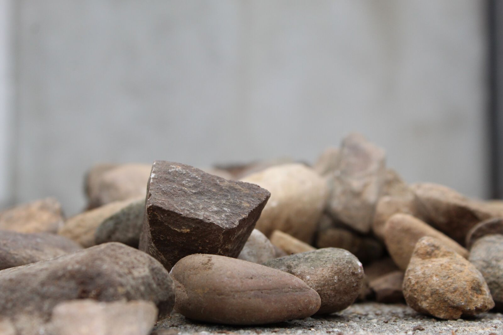 Canon EOS 1300D (EOS Rebel T6 / EOS Kiss X80) sample photo. Rocks, stones, outdoor photography