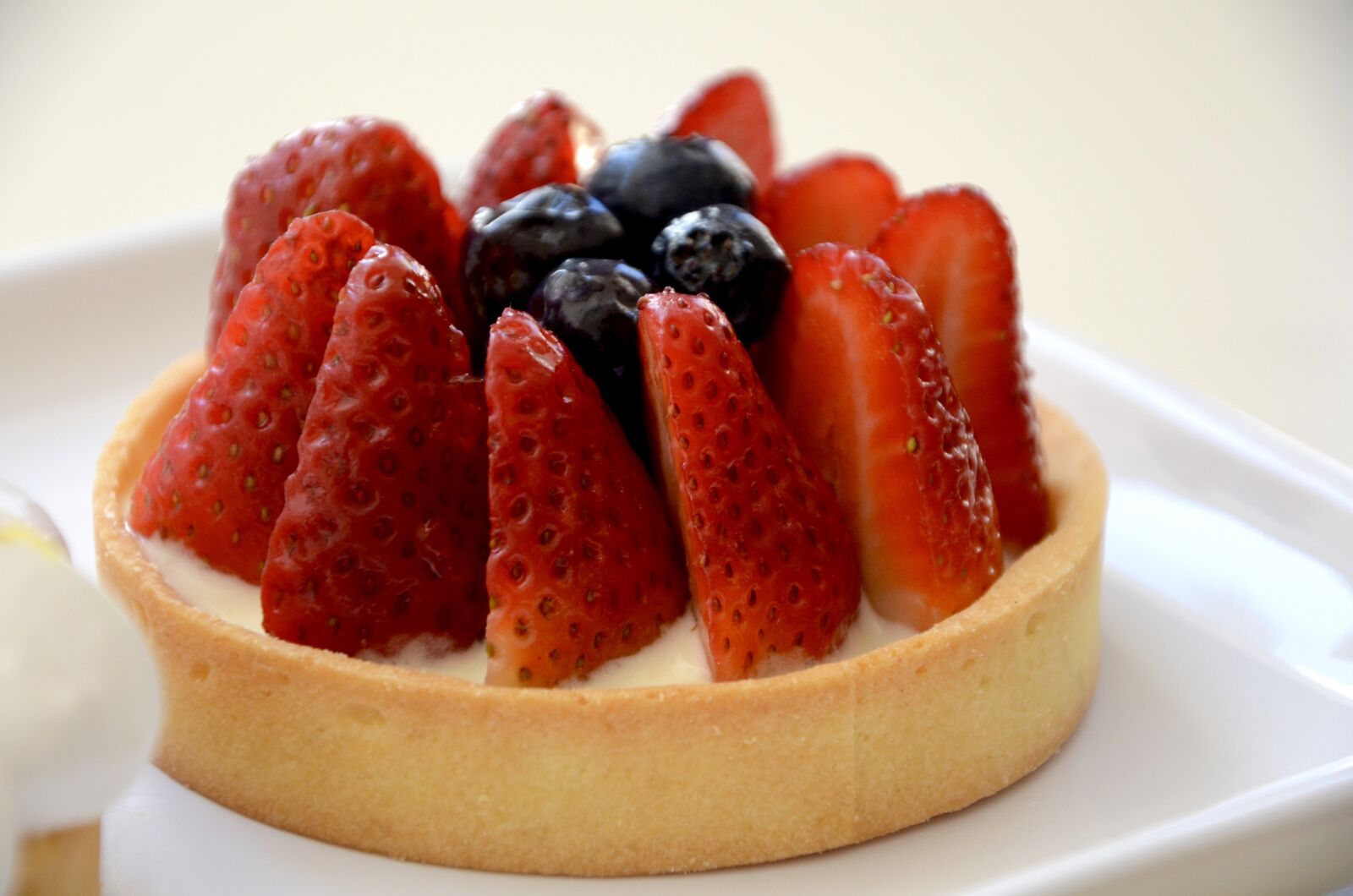 Nikon D7000 sample photo. Strawberry, dessert, food photography