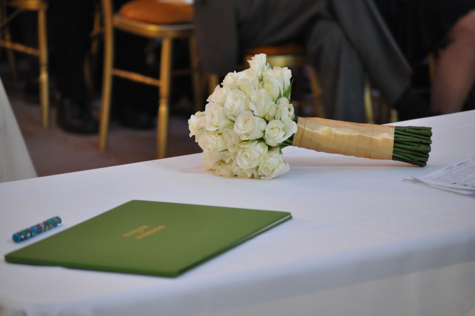 Nikon D5000 sample photo. Wedding, reception, flowers photography