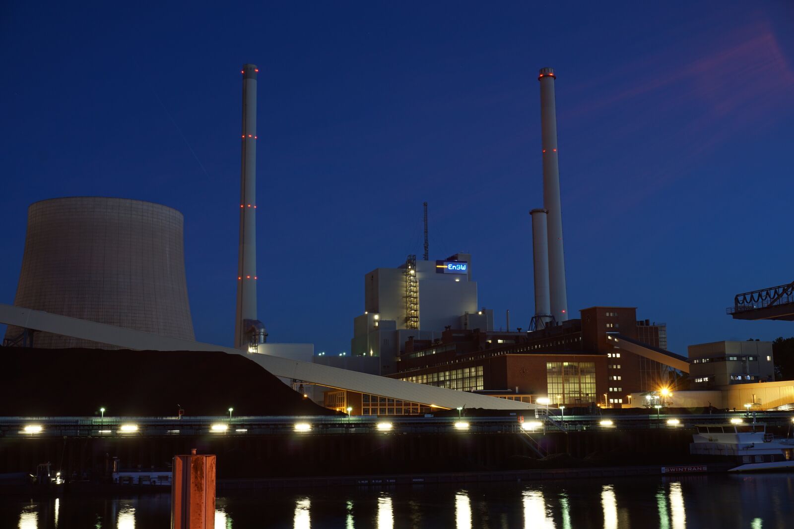 Sony a6000 sample photo. Night, industry, night photograph photography