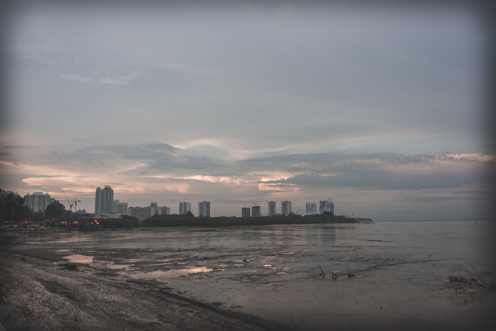 Canon EOS 450D (EOS Rebel XSi / EOS Kiss X2) sample photo. Sea, seaside, beach photography