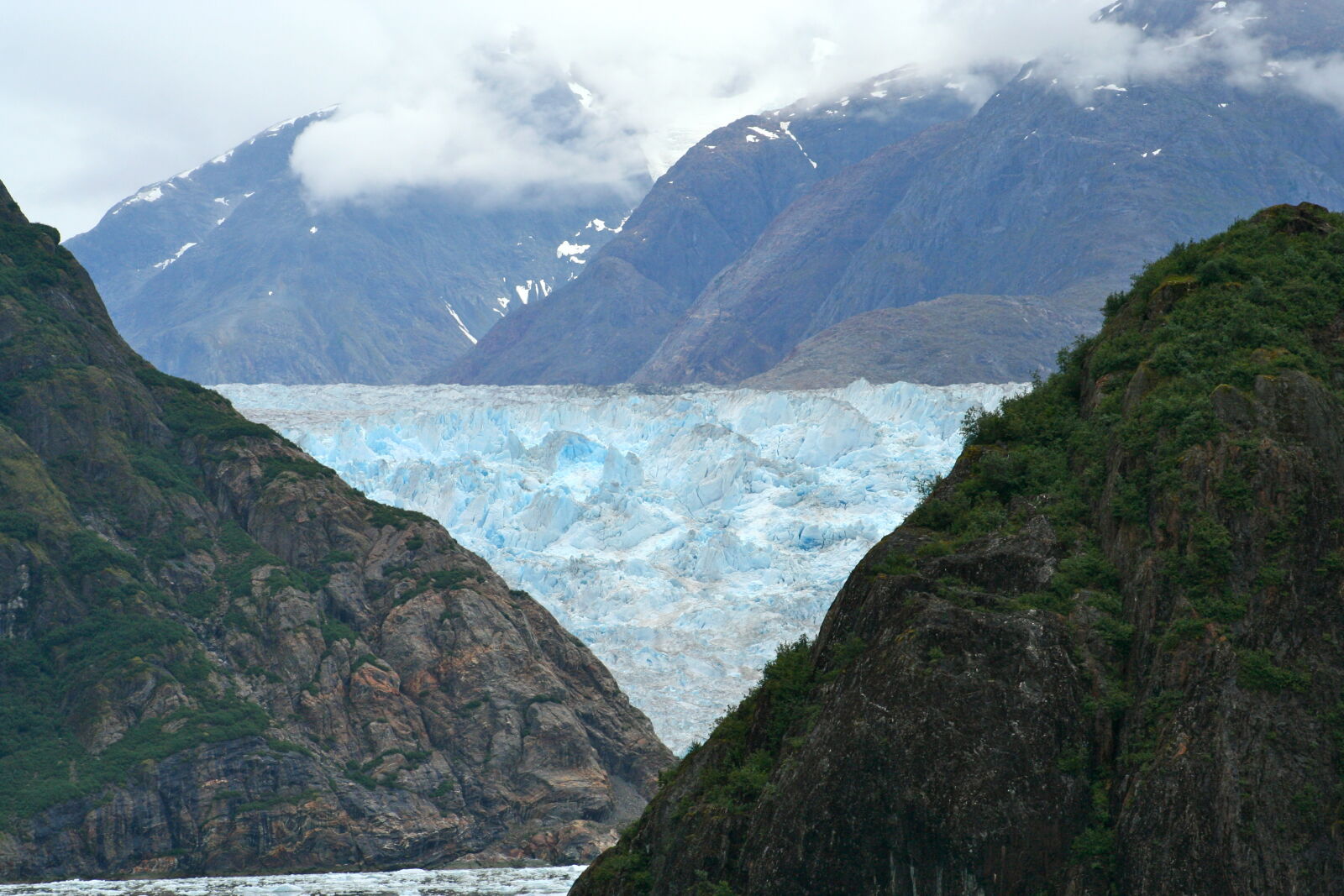 Canon EOS 350D (EOS Digital Rebel XT / EOS Kiss Digital N) sample photo. Alaska, glacier photography