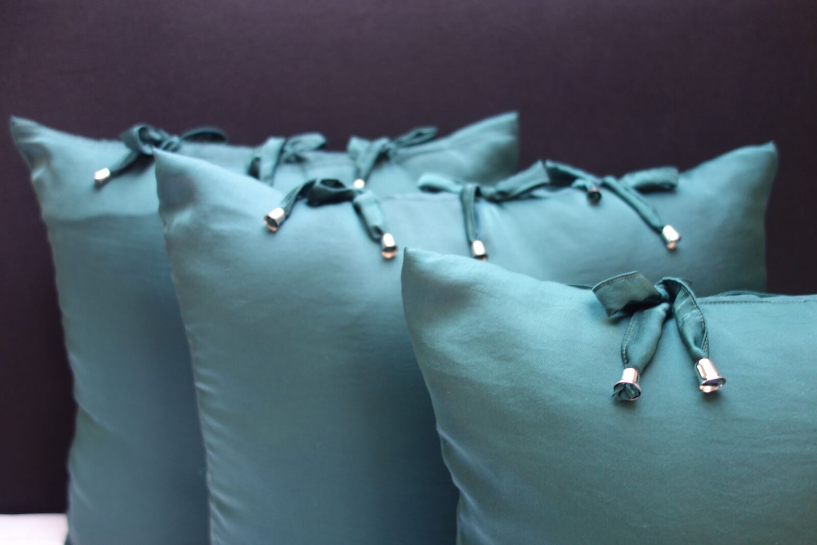 Sony Cyber-shot DSC-RX100 sample photo. Pillow, bedroom, couch photography