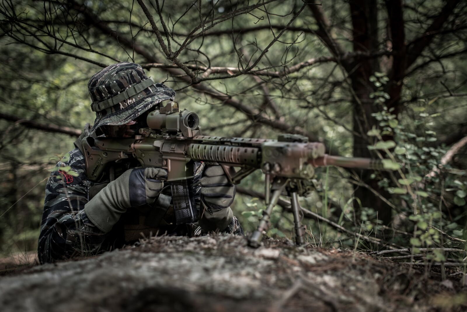Nikon D800 sample photo. Soldier, the war, the photography