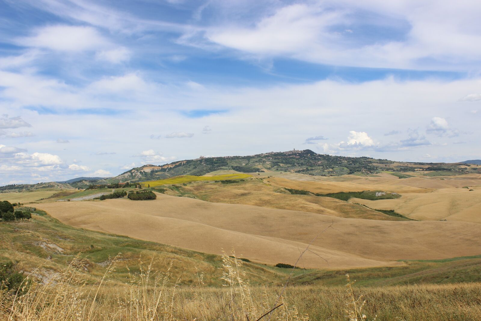 Canon EOS 600D (Rebel EOS T3i / EOS Kiss X5) sample photo. Volterra, landscape, tuscany photography