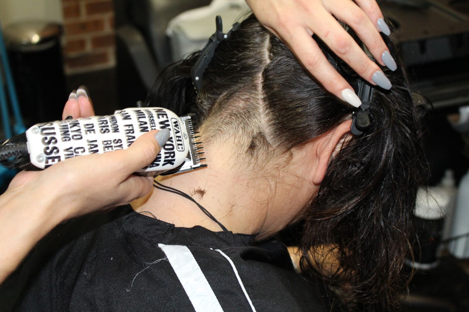 Canon EOS 700D (EOS Rebel T5i / EOS Kiss X7i) sample photo. Barber, hairdresser, hair photography