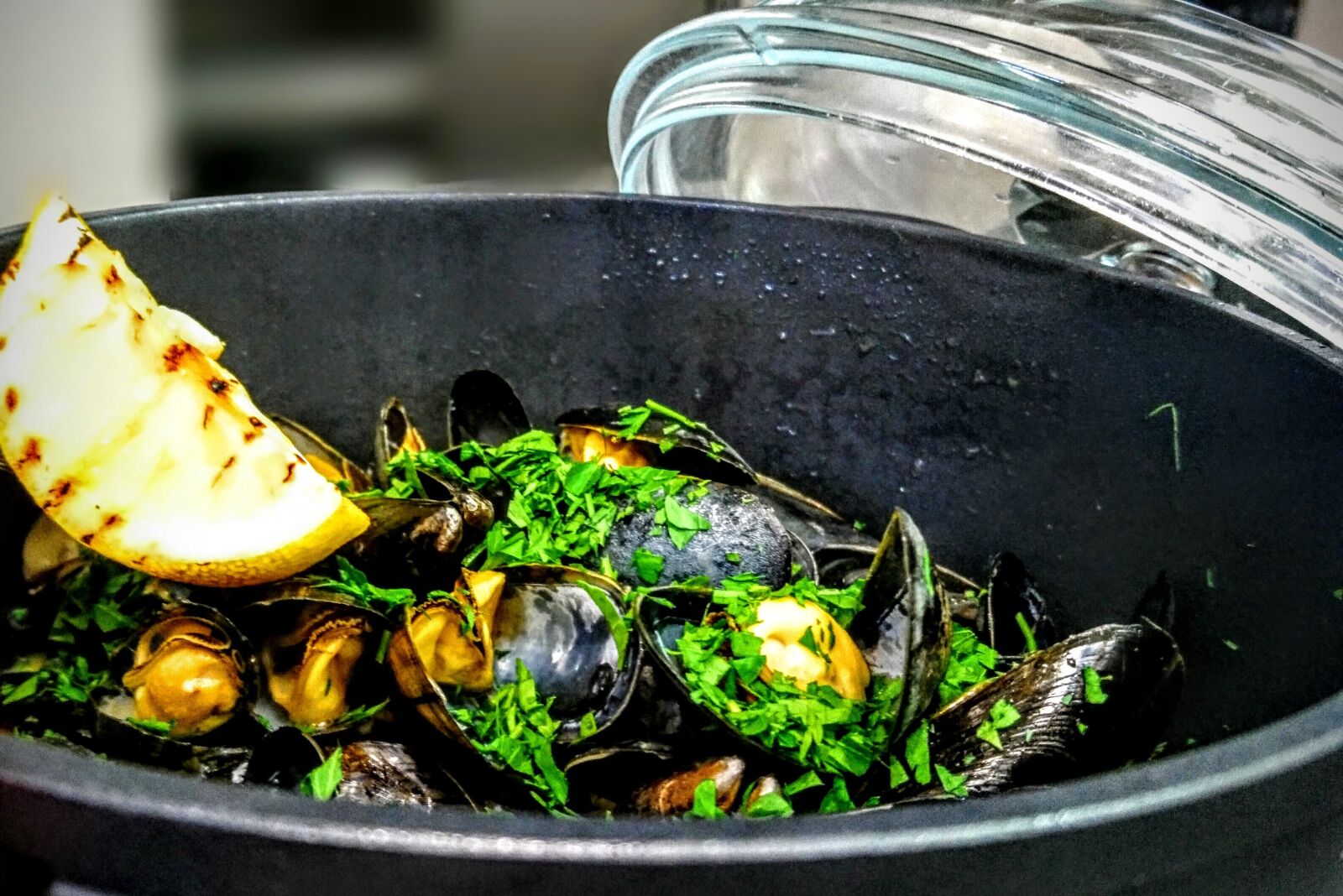 Sony Xperia X sample photo. Eating, seafood, bread photography