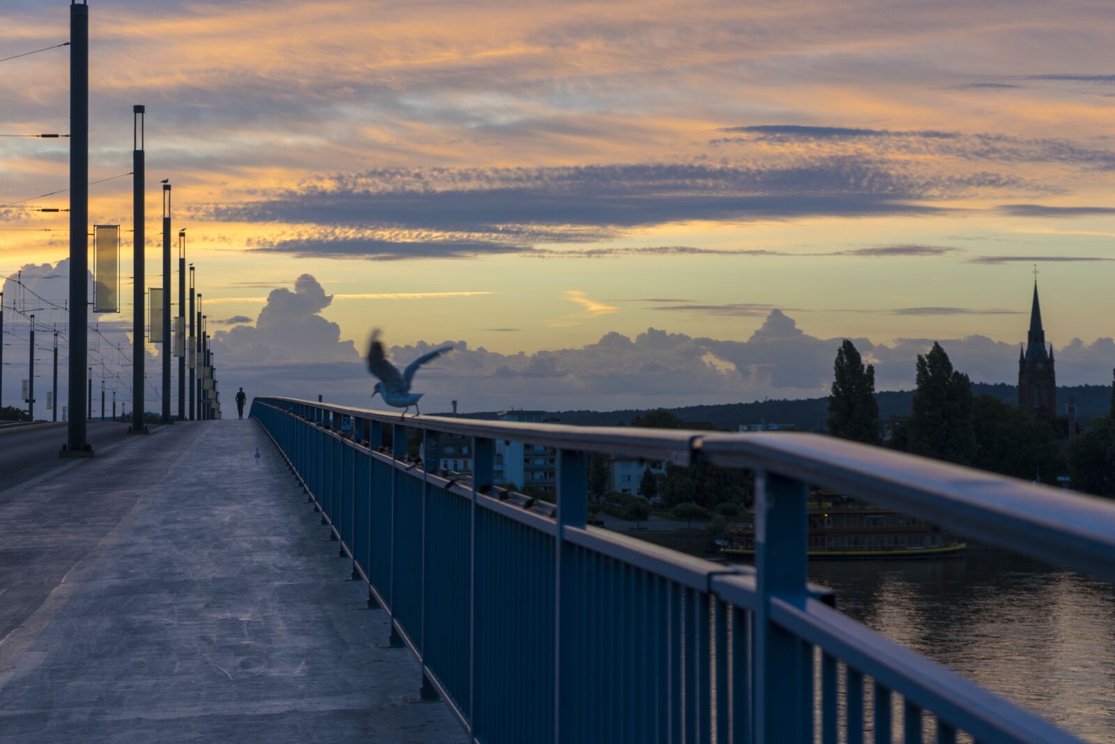 Sony a7 + Sony FE 28-70mm F3.5-5.6 OSS sample photo. Bridge, river, architecture photography