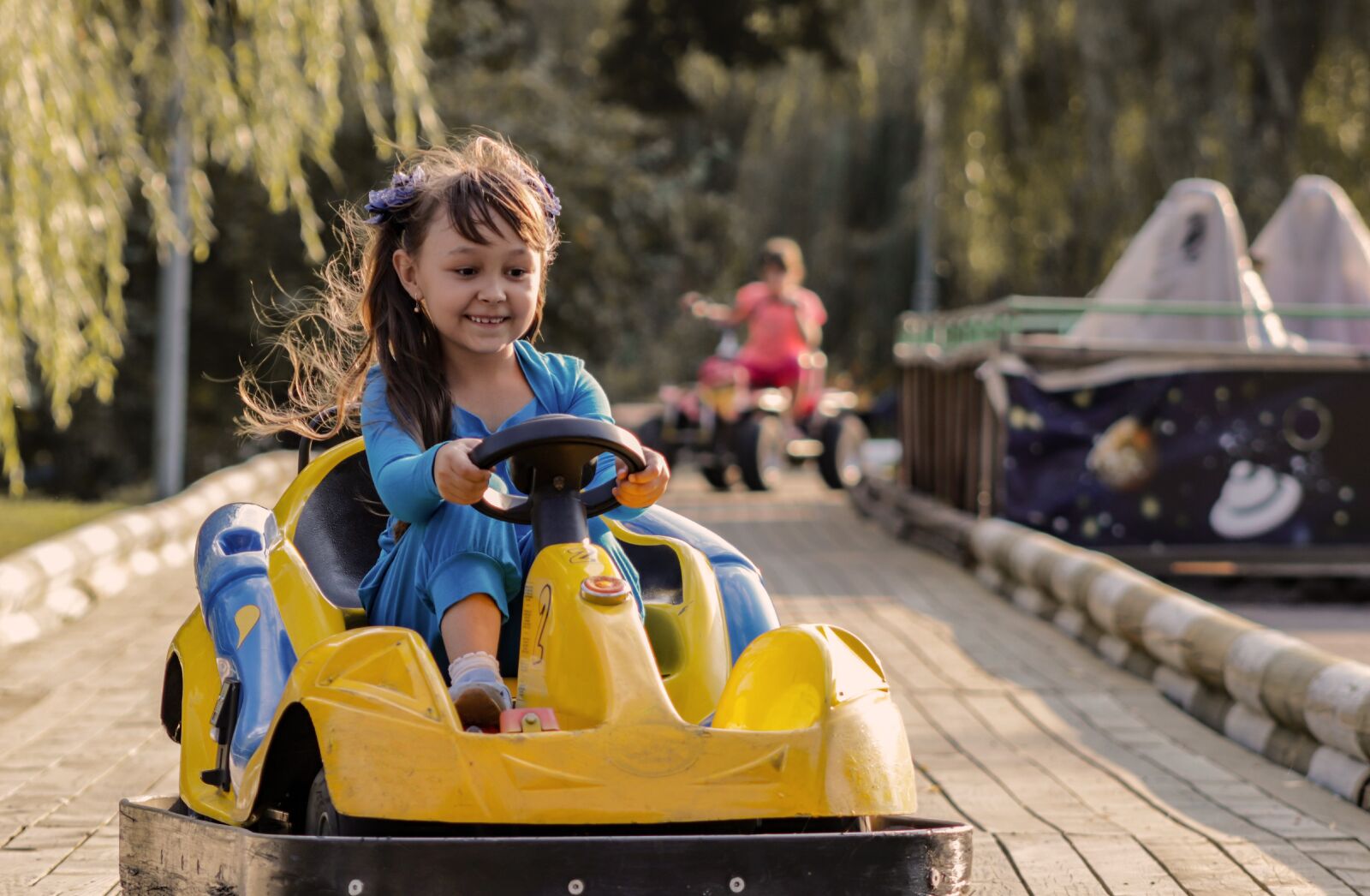 Canon EF 75-300mm f/4-5.6 USM sample photo. Kids, children's park, baby photography