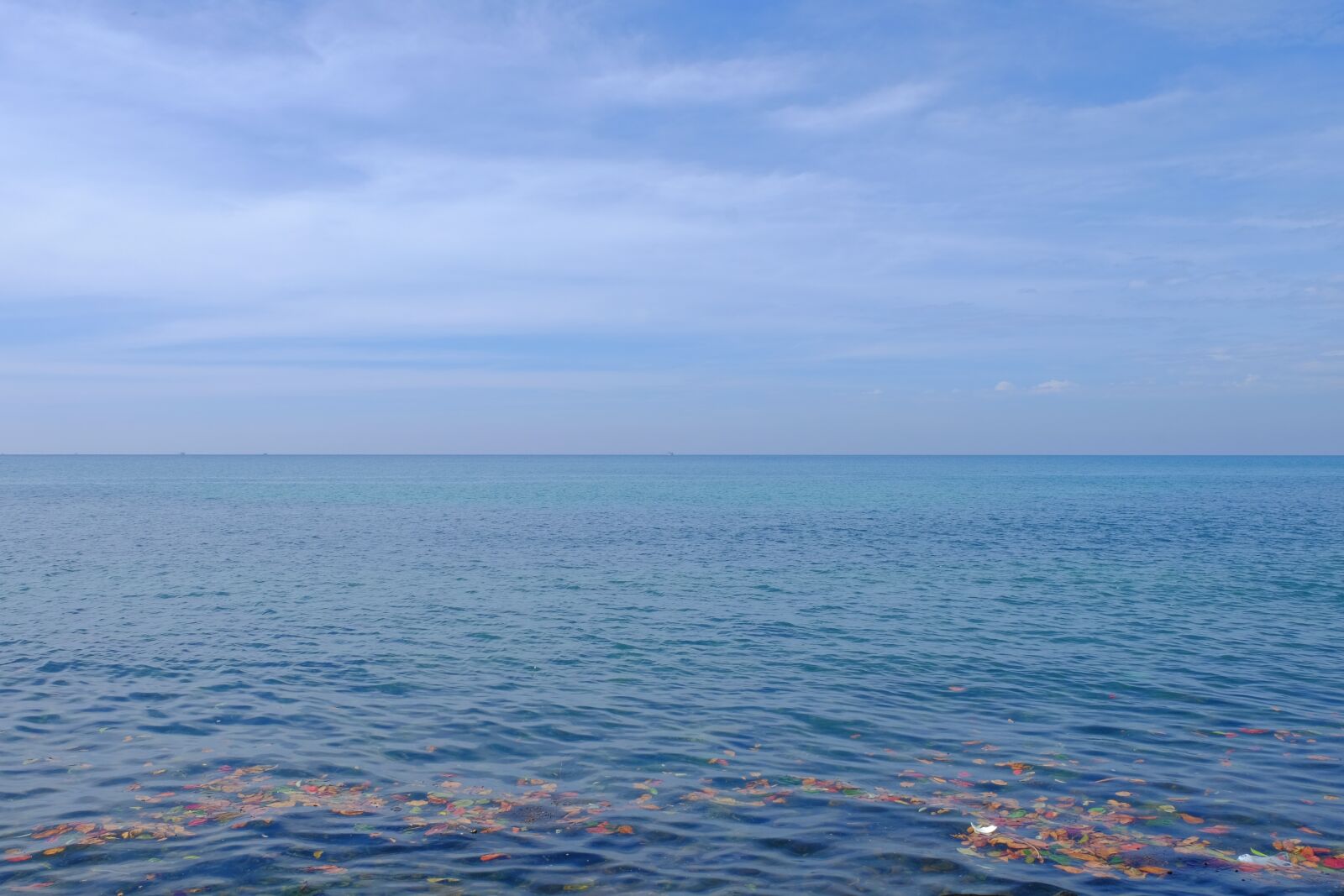 Fujifilm X-E2 sample photo. Sea scape, ocean, sky photography