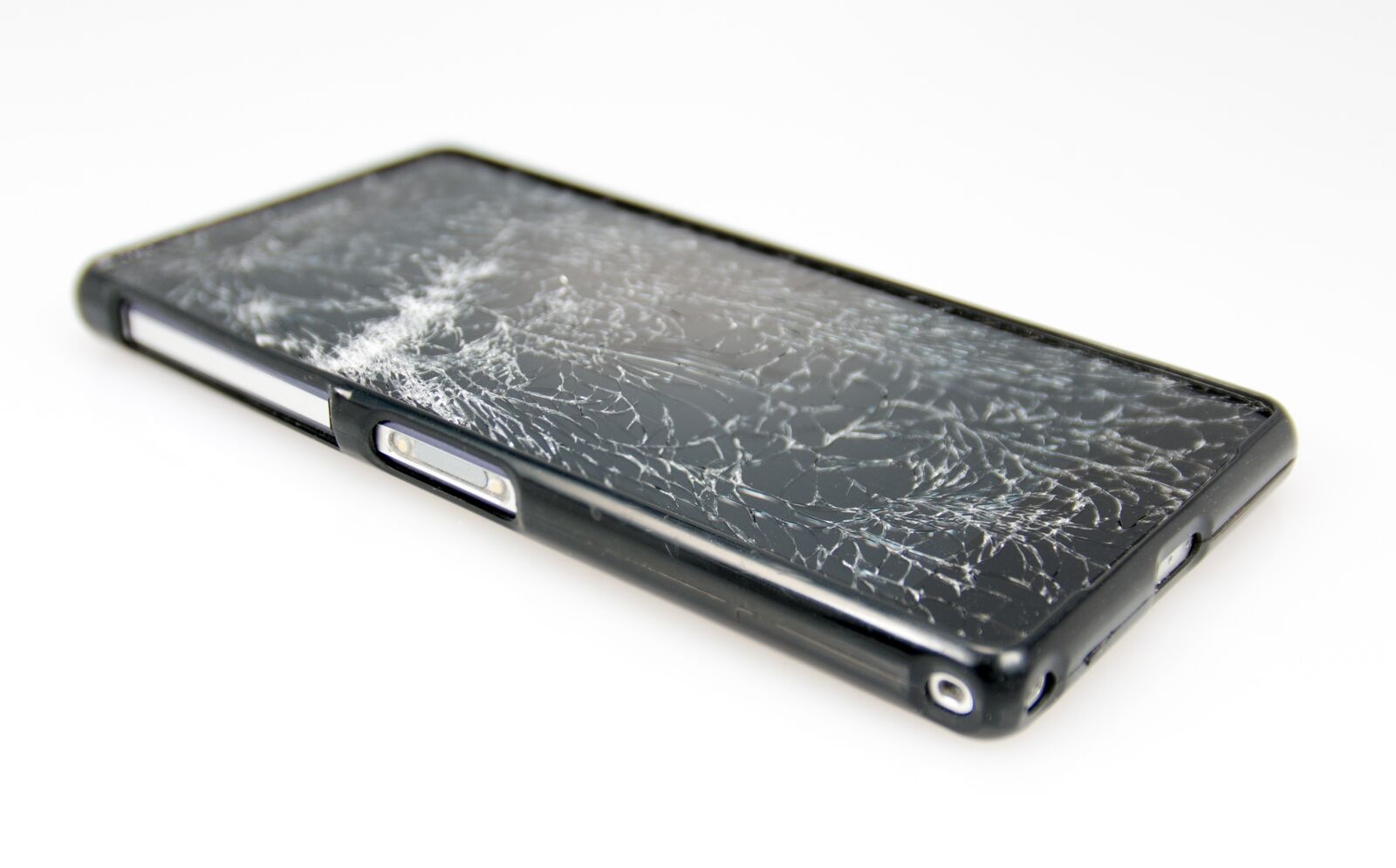 Canon EOS 70D sample photo. Mobile phone, damage, fracture photography