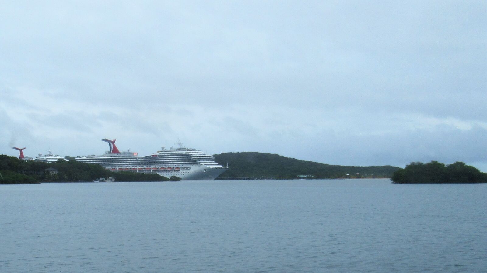 Canon PowerShot SX620 HS sample photo. Port, lagoon, cruise, ship photography