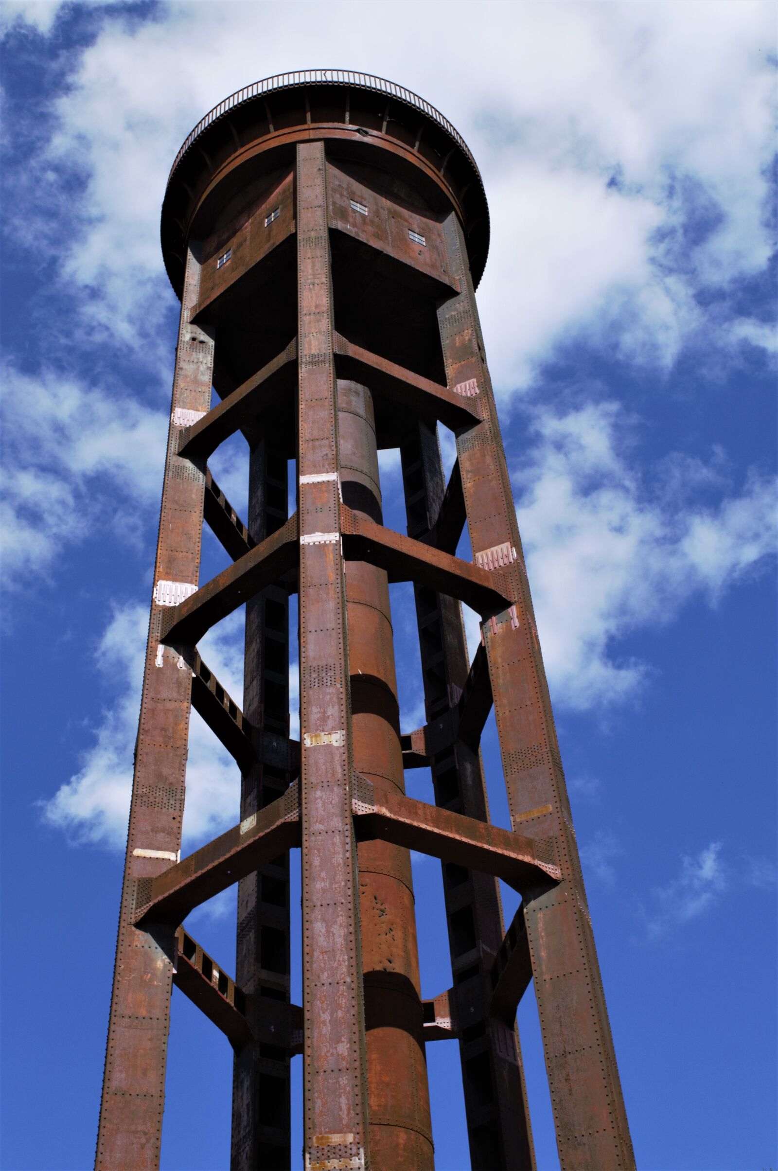 Sony Alpha NEX-3N sample photo. Water tower, park, metal photography