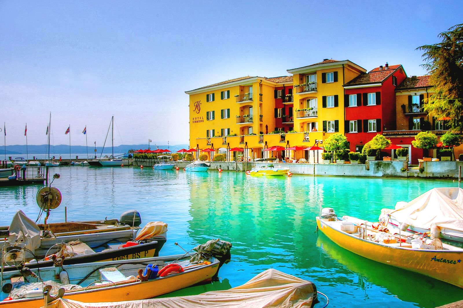 Nikon D40 sample photo. Sirmione, garda, italy photography