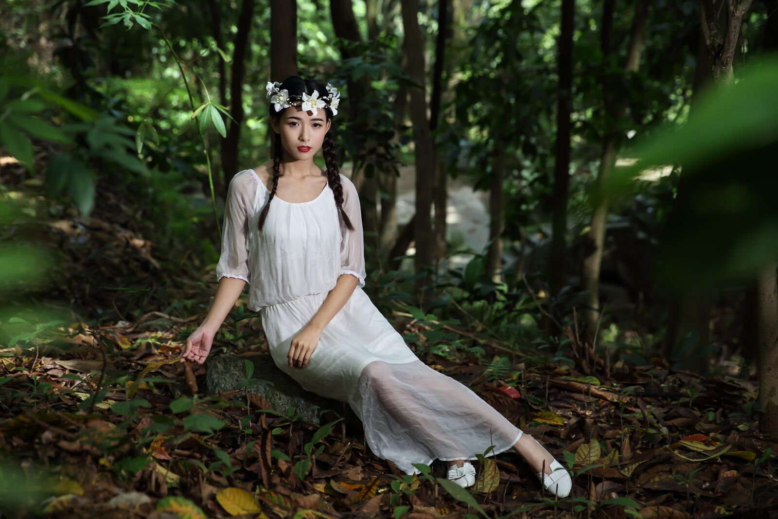 Canon EF 24-70mm F2.8L II USM sample photo. Girl, woman, lady photography