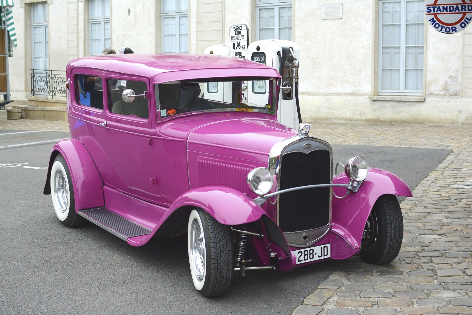 Nikon D5200 sample photo. Car, pink, retro photography