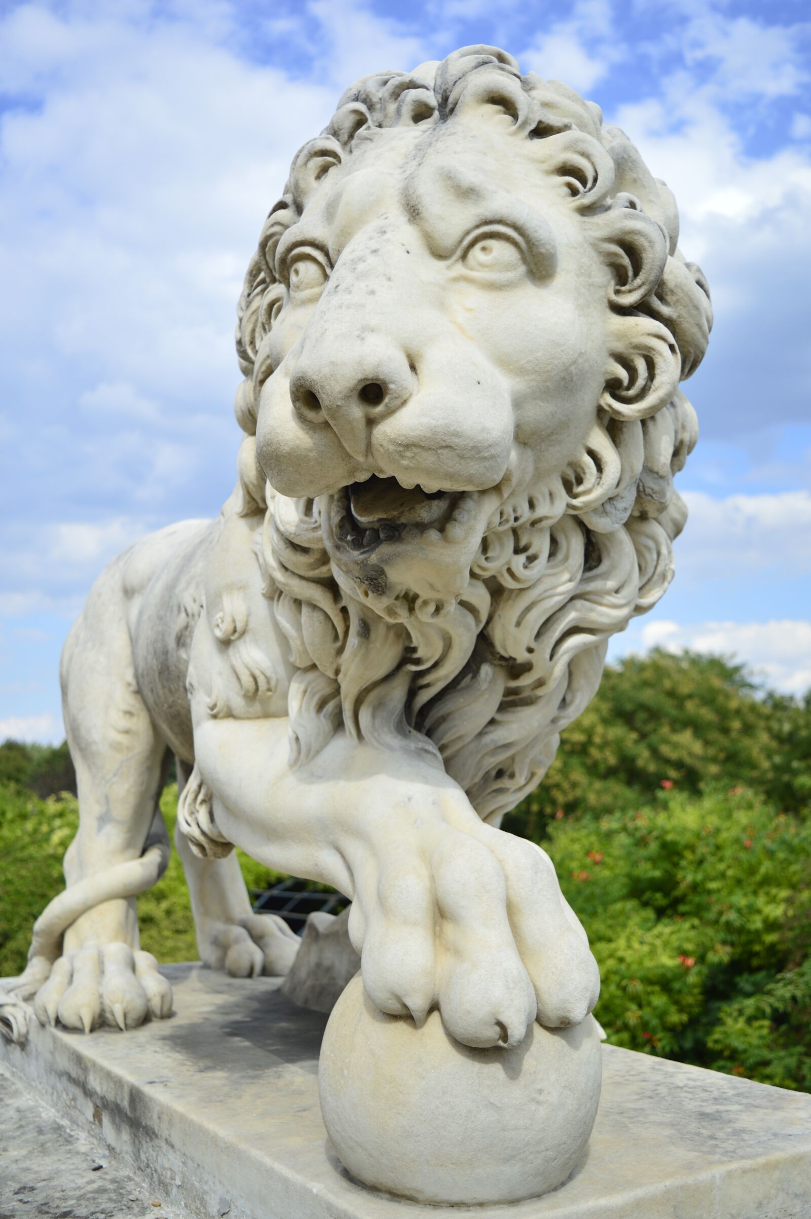 Nikon D3200 sample photo. Statue, sculpture, lion photography