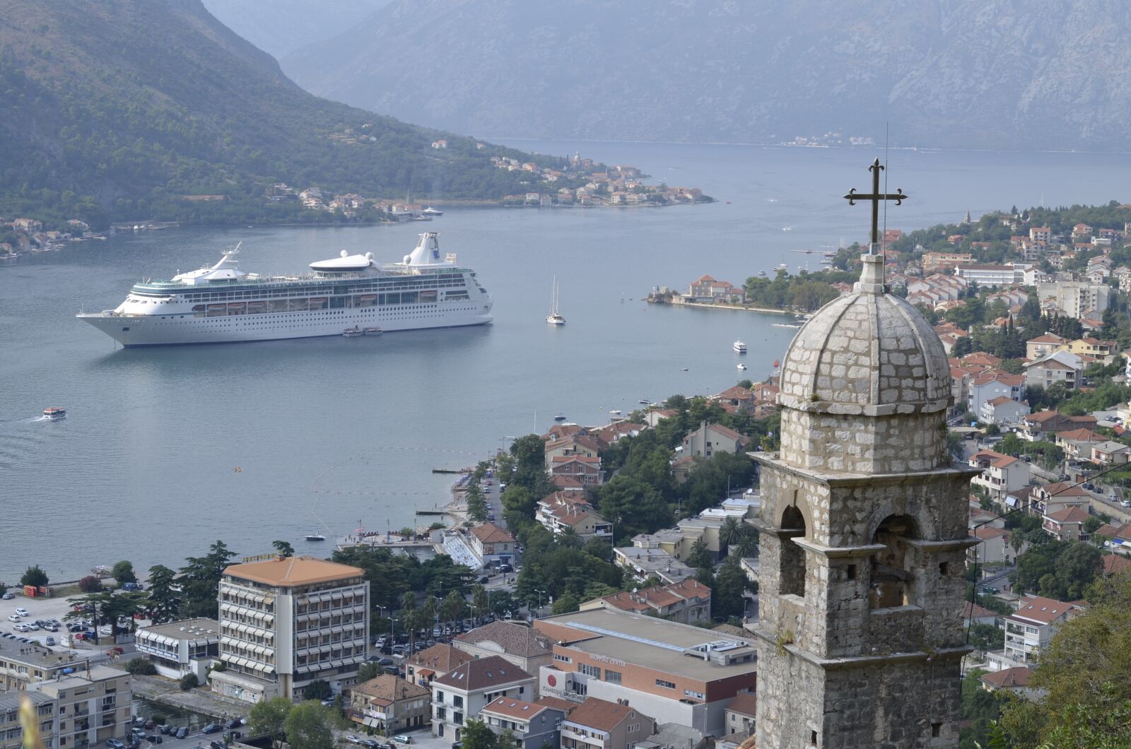 Nikon D5100 sample photo. Kotor, montenegro, fortress photography