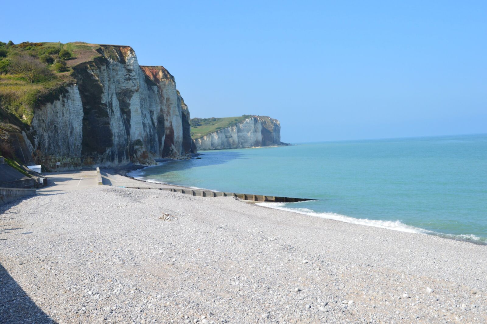 Nikon D3200 sample photo. Beach, cliffs, sea photography