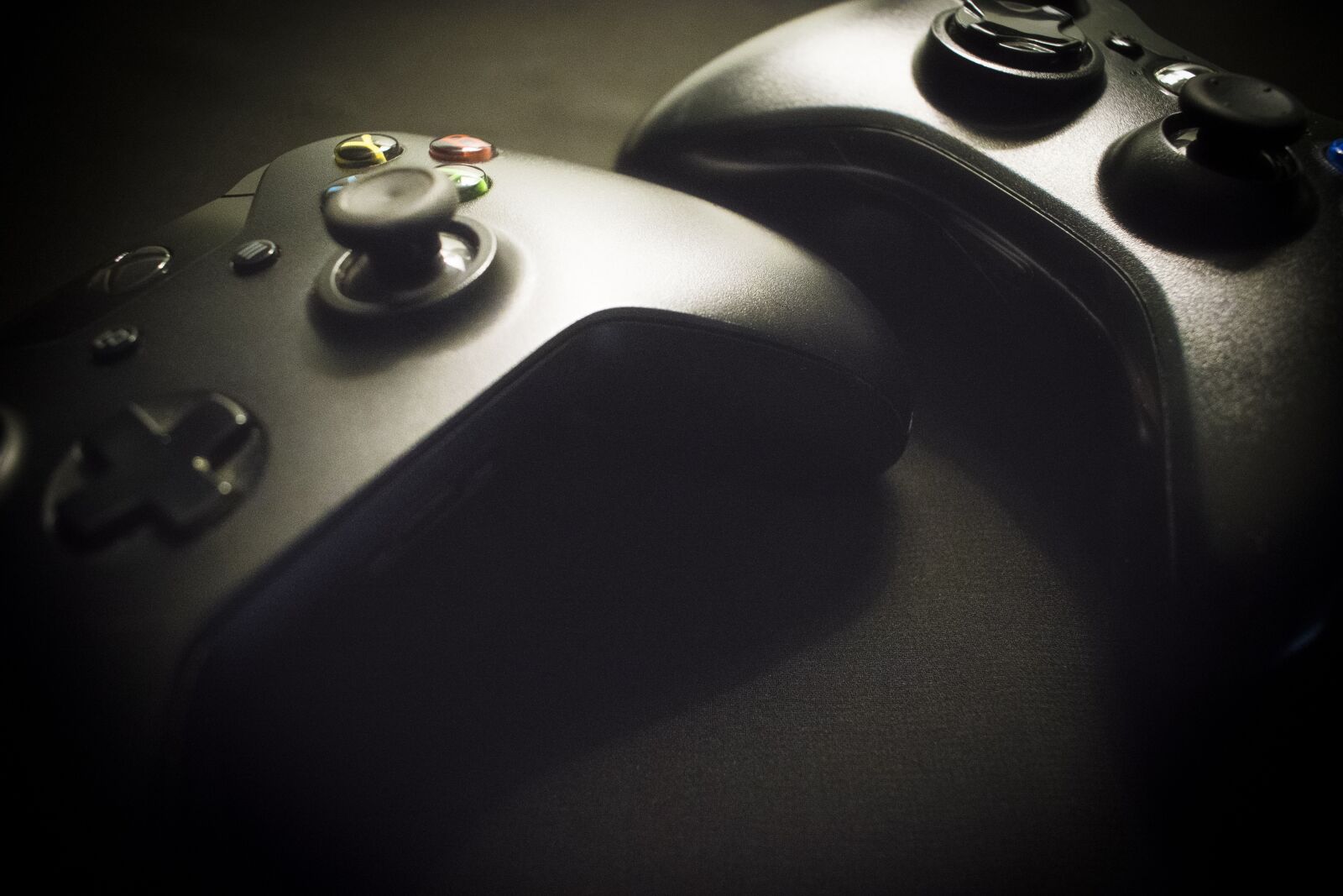 Nikon D5300 sample photo. Xbox, remote control, console photography